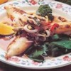 Kalamar Dolması İle Deniz Ürünleri Salatası