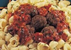 kofteli-makarna
