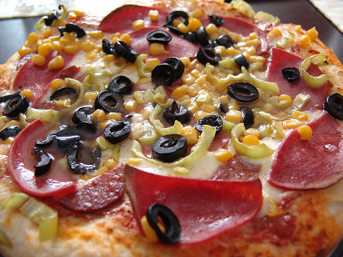 Karışık Pizza, Karışık Pizza Tarifi