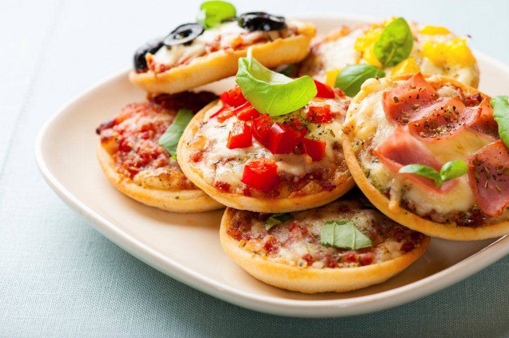 Diyet Mini Pizzalar Tarifi 12