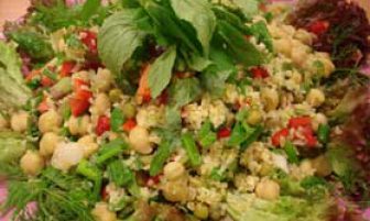Bulgurlu nohut salatası Tarifi